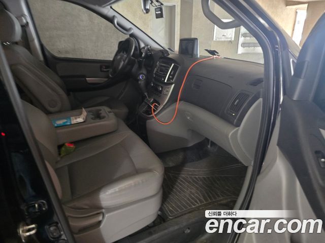 Hyundai Grand Starex Wagon 12-Seater Style 2019 — фото 8