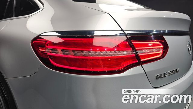 Mercedes-Benz GLE-Class (W166) GLE350 d 4MATIC Coupe 2017 — фото 23