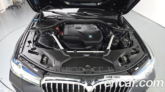 BMW 5 Series (G30) 530i M Sport Package 2023 — фото 6