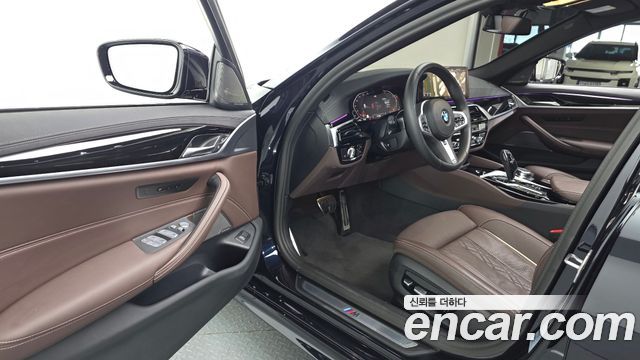 BMW 5 Series (G30) 530i M Sport Package 2023 — фото 10