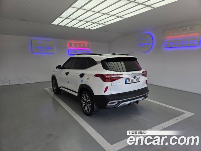 Kia Seltos Gasoline 1.6 Turbo 2WD Prestige 2022 — фото 6