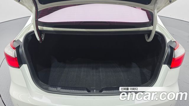 Kia K3 Luxury 2015 — фото 16