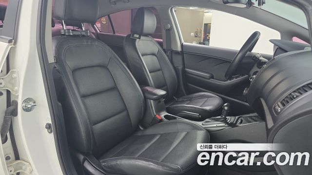 Kia K3 Luxury 2015 — фото 18