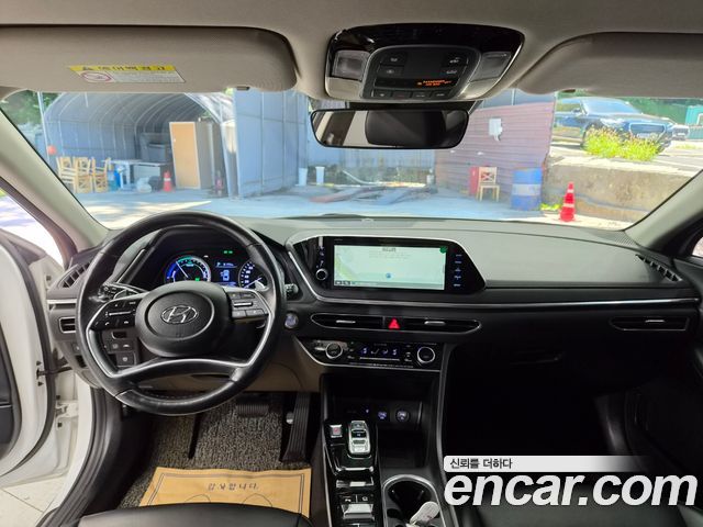 Hyundai Sonata (DN8) 2.0 Premium Family 2020 — фото 18