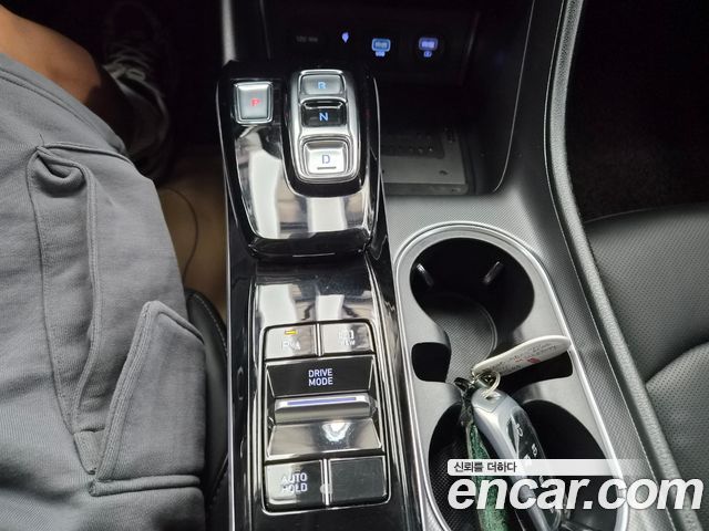 Hyundai Sonata (DN8) 2.0 Premium Family 2020 — фото 20
