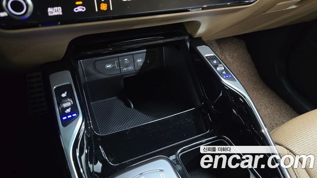 Kia Sorento (IV) Gasoline 2.5T 2WD Signature 2025 — фото 32