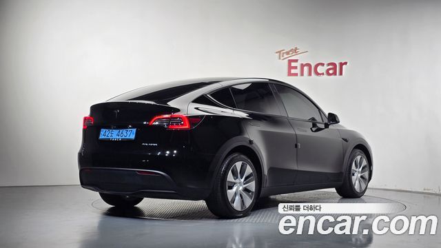 Tesla Model Y Long Range AWD 2022 — фото 2