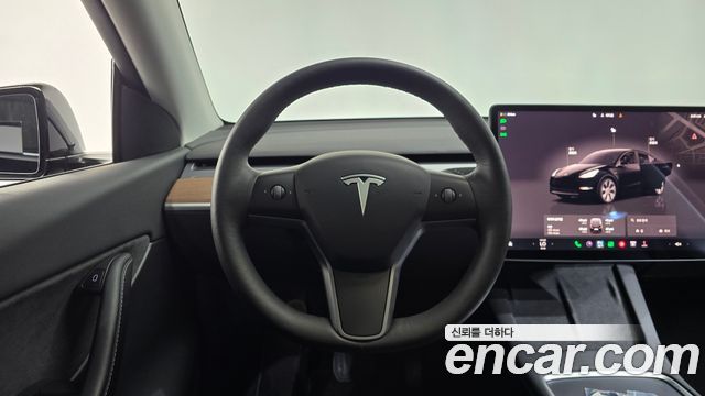 Tesla Model Y Long Range AWD 2022 — фото 13