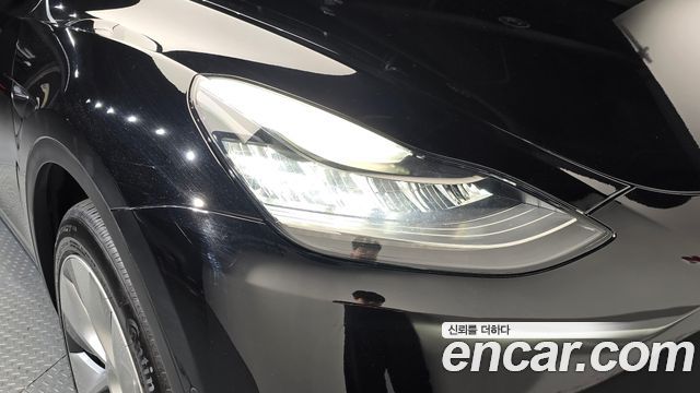 Tesla Model Y Long Range AWD 2022 — фото 22