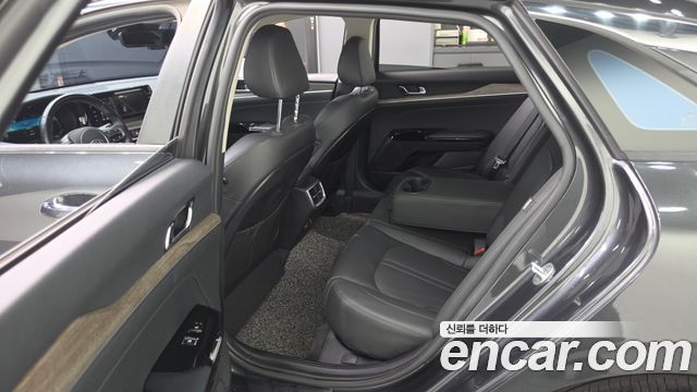 Kia K5 (III) 2.0 Noblesse 2020 — фото 11