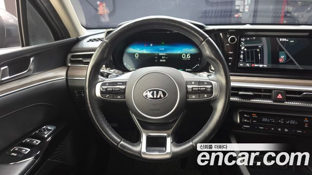 Kia K5 (III) 2.0 Noblesse 2020 — фото 13