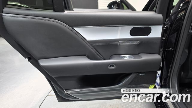 Genesis G90 (RS4) Gasoline 3.5 Turbo AWD 2022 — фото 25