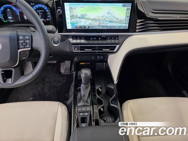 Toyota Camry (XV80) 2.5 XLE Premium Hybrid 2025 — фото 9