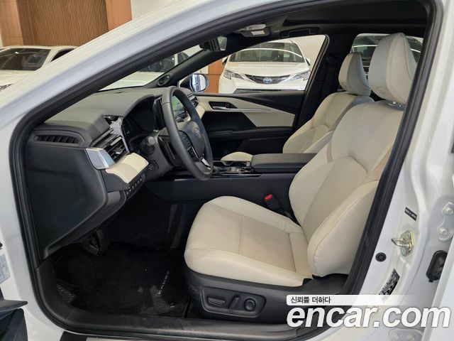 Toyota Camry (XV80) 2.5 XLE Premium Hybrid 2025 — фото 10
