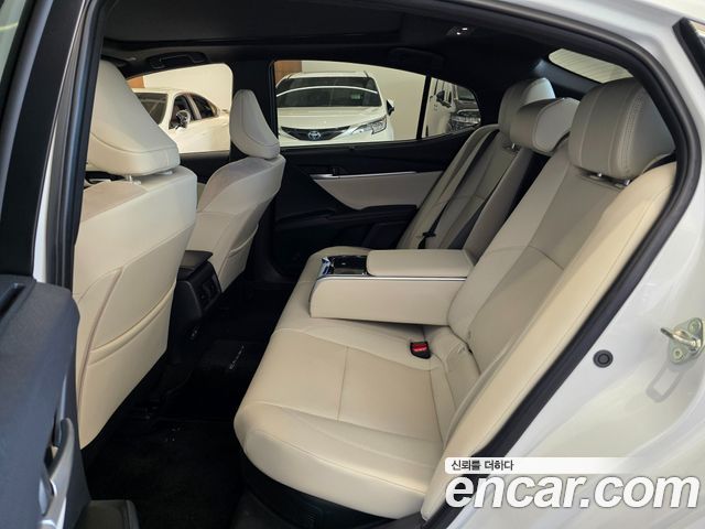 Toyota Camry (XV80) 2.5 XLE Premium Hybrid 2025 — фото 15