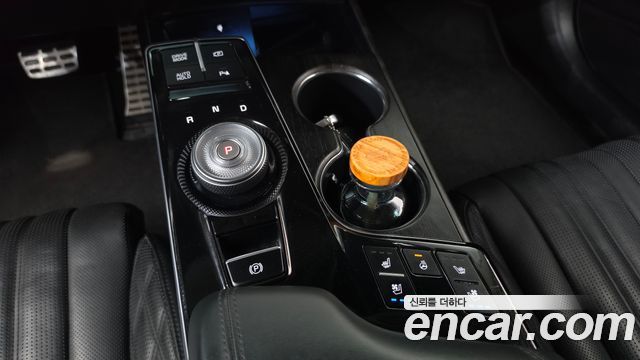 Kia K8 2.5 Gasoline 2WD Signature 2023 — фото 9