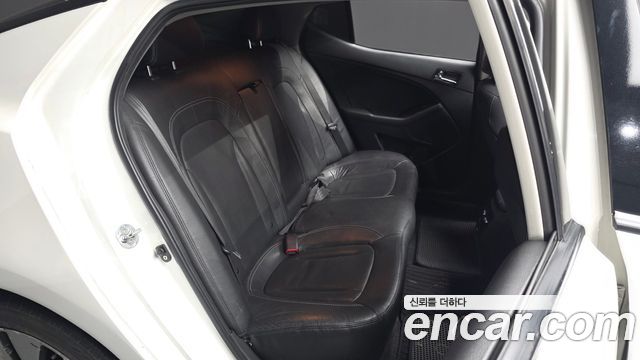 Kia K5 2.4 GDI Prestige 2011 — фото 11