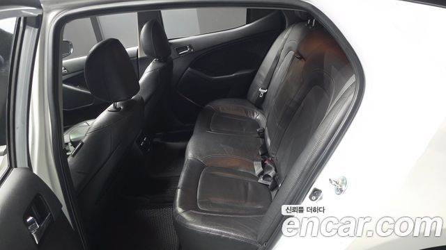 Kia K5 2.4 GDI Prestige 2011 — фото 12