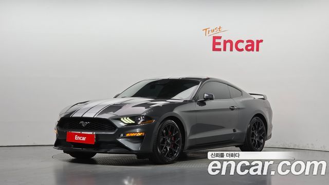 Ford Mustang Coupe