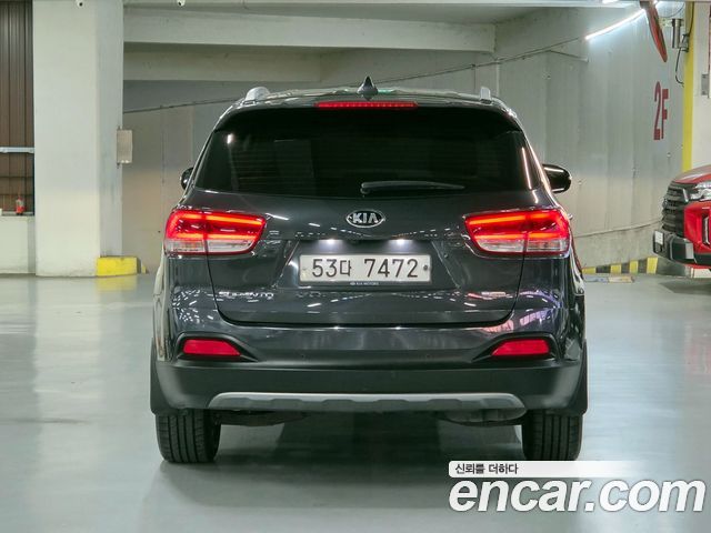 Kia Sorento Diesel 2.0 2WD Noblesse Special 2017 — фото 5