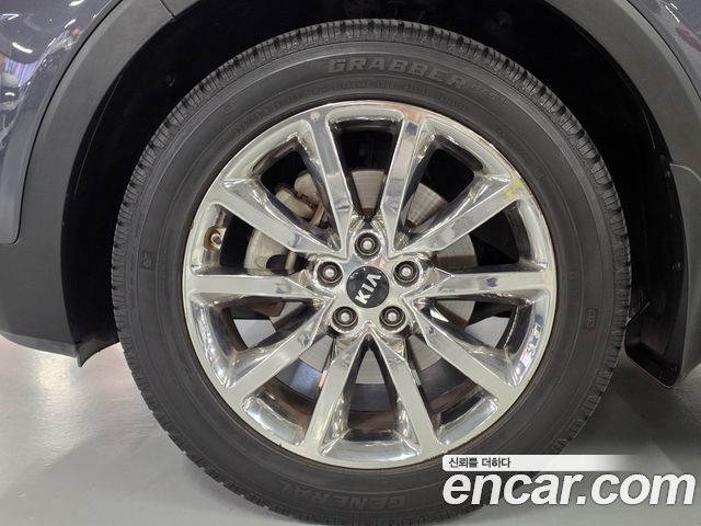 Kia Sorento Diesel 2.0 2WD Noblesse Special 2017 — фото 23