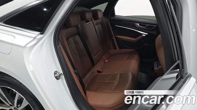 Audi A6 (C8) 40 TDI Premium 2023 — фото 11