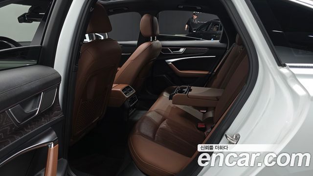 Audi A6 (C8) 40 TDI Premium 2023 — фото 12