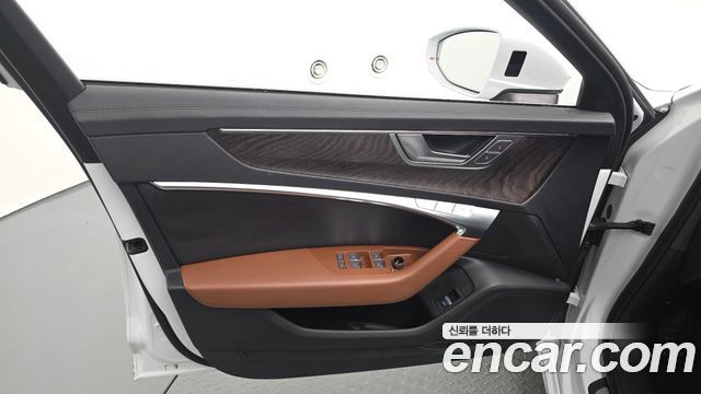 Audi A6 (C8) 40 TDI Premium 2023 — фото 24