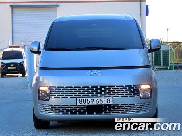 Hyundai Staria Cargo 3-Seater Modern 2022 — фото 2