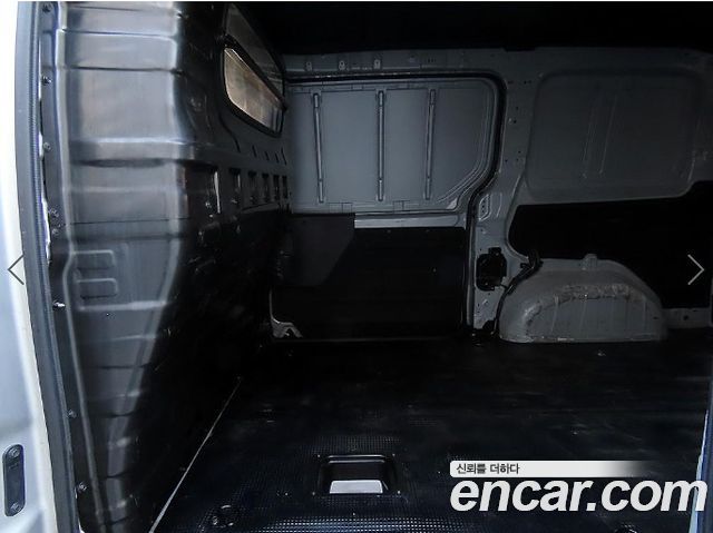 Hyundai Staria Cargo 3-Seater Modern 2022 — фото 6