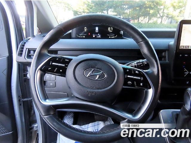 Hyundai Staria Cargo 3-Seater Modern 2022 — фото 8