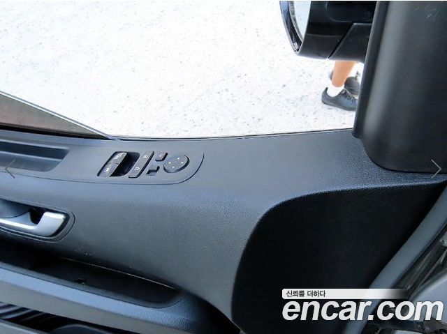Hyundai Staria Cargo 3-Seater Modern 2022 — фото 15