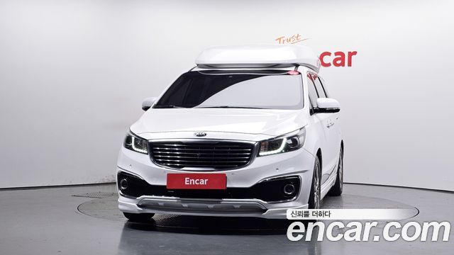 Kia Carnival 9-seater Hi-Limousine Noblesse 2017 — фото 3