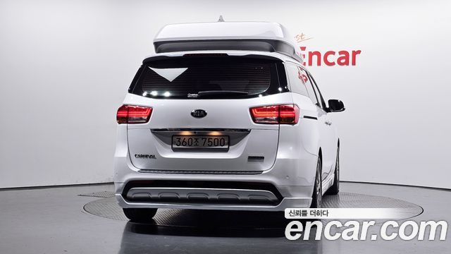 Kia Carnival 9-seater Hi-Limousine Noblesse 2017 — фото 4