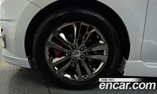Kia Carnival 9-seater Hi-Limousine Noblesse 2017 — фото 5