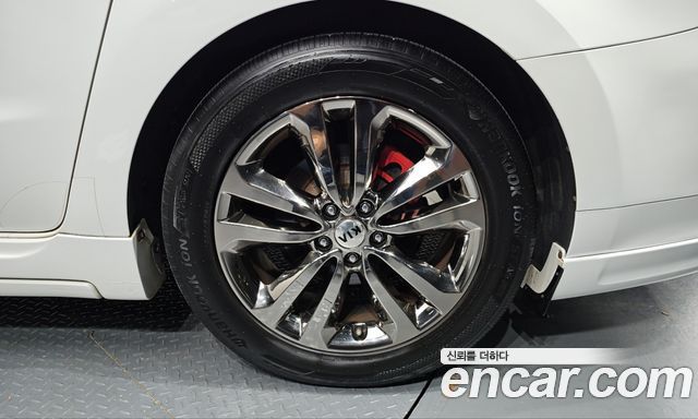 Kia Carnival 9-seater Hi-Limousine Noblesse 2017 — фото 21