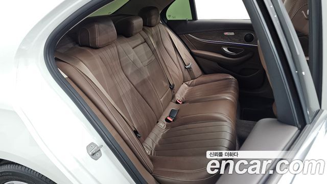 Mercedes-Benz E-Class (W213) E300 Exclusive 2017 — фото 11