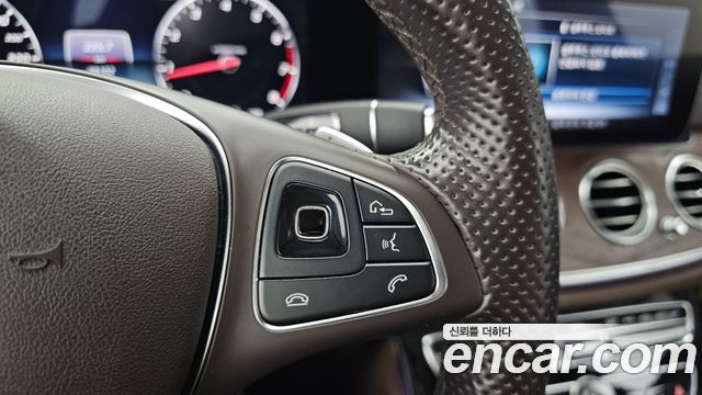Mercedes-Benz E-Class (W213) E300 Exclusive 2017 — фото 20