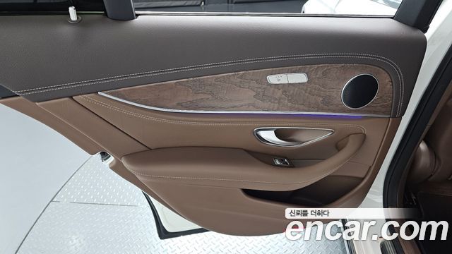 Mercedes-Benz E-Class (W213) E300 Exclusive 2017 — фото 25