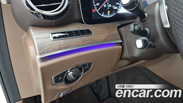 Mercedes-Benz E-Class (W213) E300 Exclusive 2017 — фото 27