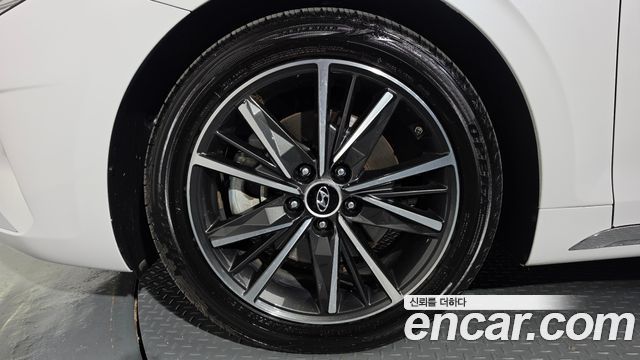 Hyundai Grandeur (IG) 2.5 Premium 2022 — фото 5