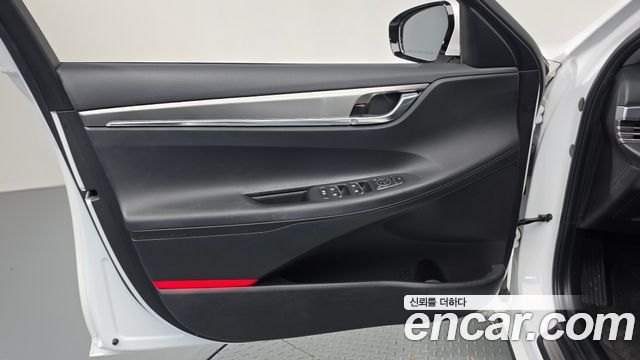Hyundai Grandeur (IG) 2.5 Premium 2022 — фото 24