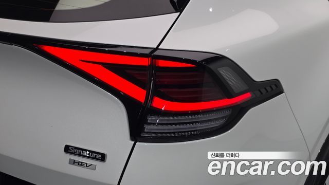 Kia Sportage Hybrid (V) Signature 2WD 2022 — фото 23