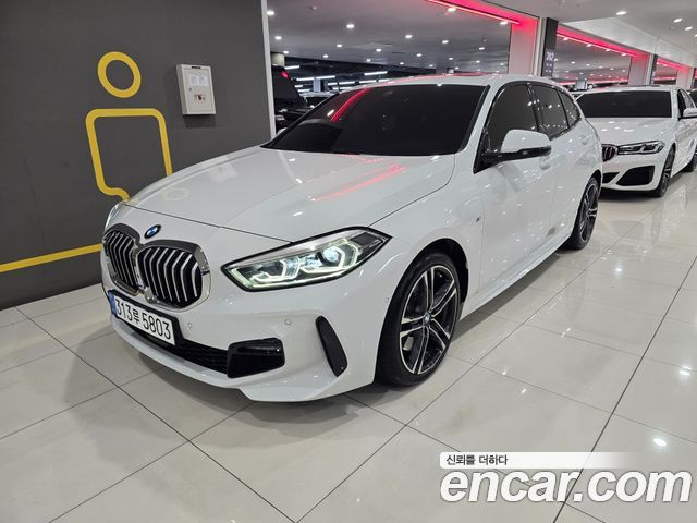 BMW 1 Series (F40) 120i Sports