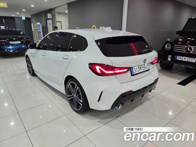 BMW 1 Series (F40) 120i Sports 2022 — фото 15