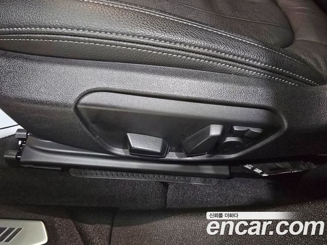 BMW 1 Series (F40) 120i Sports 2022 — фото 17
