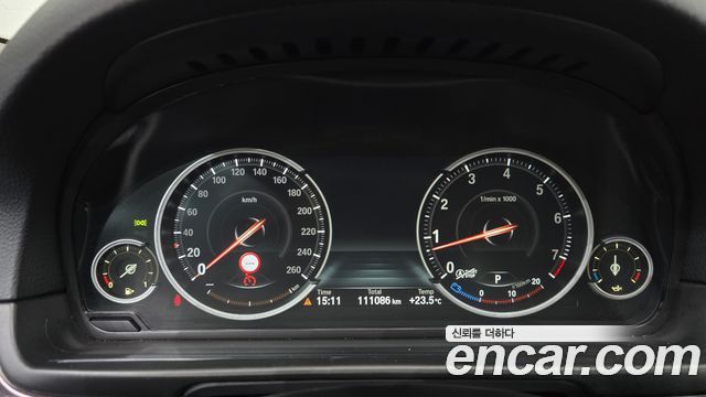 BMW 5 Series (F10) 528i 2015 — фото 8