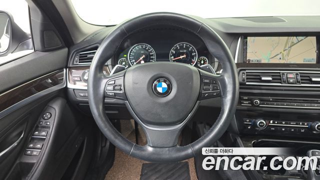 BMW 5 Series (F10) 528i 2015 — фото 13