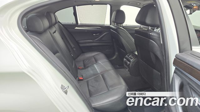 BMW 5 Series (F10) 528i 2015 — фото 20