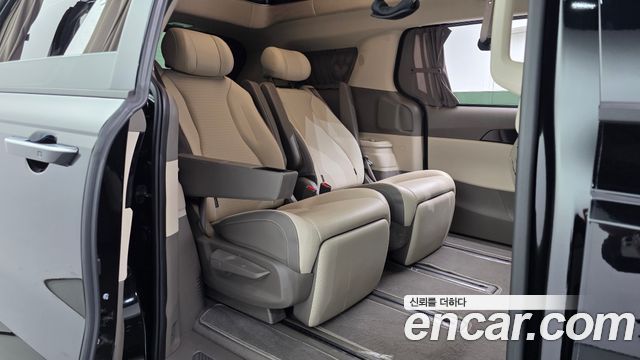 Kia Carnival (IV) Gasoline 7-Seater Hi Limousine Signature 2025 — фото 11